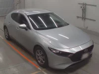 Mazda MAZDA3 лот № 90079 оценка 4  с аукциона в Японии 4