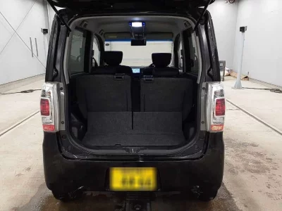 Subaru LUCRA  с аукциона в Японии