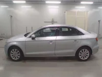 Audi A3 лот № 38002 оценка 4.5  с аукциона в Японии 3