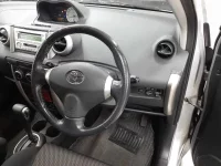 Toyota IST лот № 10372 оценка 4  с аукциона в Японии 6