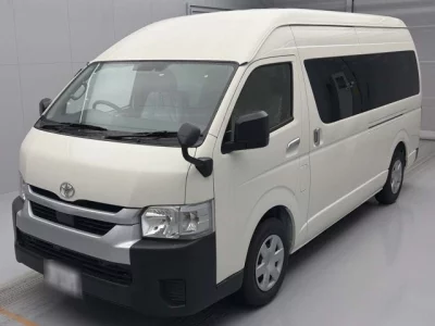 Toyota HIACE  с аукциона в Японии
