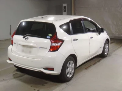 Nissan NOTE  с аукциона в Японии