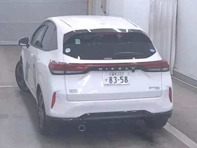 Nissan AURA  с аукциона в Японии