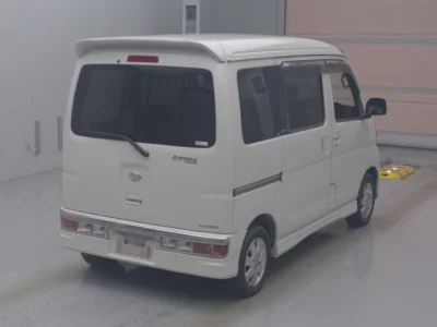 Daihatsu Atrai Wagon  с аукциона в Японии