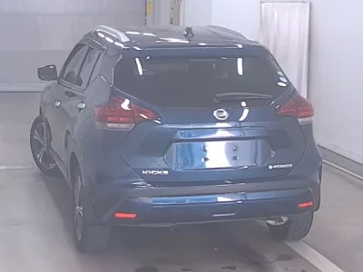 Nissan KICKS