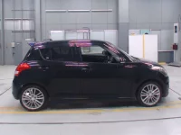 Suzuki SWIFT лот № 70333 оценка 3.5  с аукциона в Японии 2