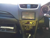 Suzuki SWIFT лот № 70333 оценка 3.5  с аукциона в Японии 8