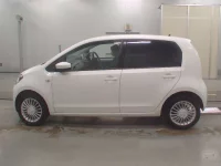 Volkswagen UP лот № 38019 оценка 5  с аукциона в Японии 3