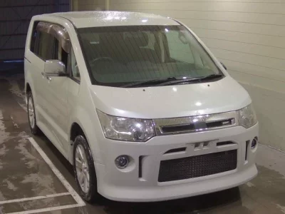 Mitsubishi DELICA D5