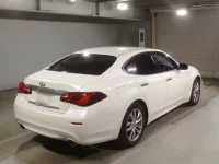 Nissan FUGA лот № 301 оценка 3.5  с аукциона в Японии 1