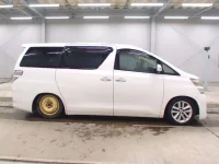 Toyota VELLFIRE лот № 9033 оценка 3  с аукциона в Японии 2
