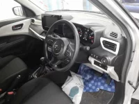 Suzuki SWIFT лот № 36222 оценка 5  с аукциона в Японии 6