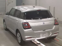 Suzuki SWIFT лот № 36222 оценка 5  с аукциона в Японии 5
