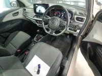 Suzuki SWIFT лот № 36221 оценка 5  с аукциона в Японии 6