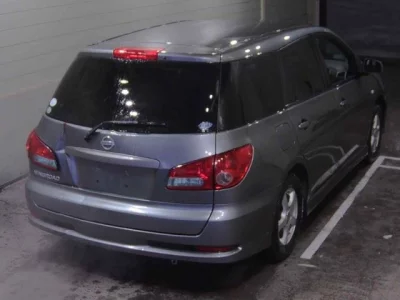 Nissan WINGROAD  с аукциона в Японии