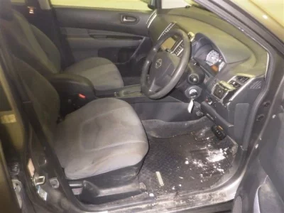 Nissan WINGROAD  с аукциона в Японии