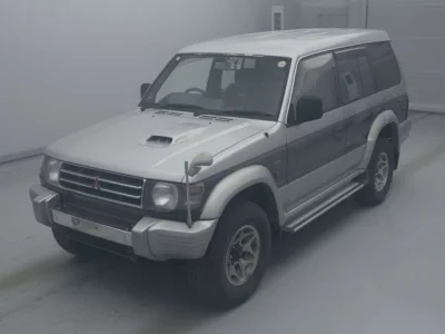 Mitsubishi PAJERO  с аукциона в Японии