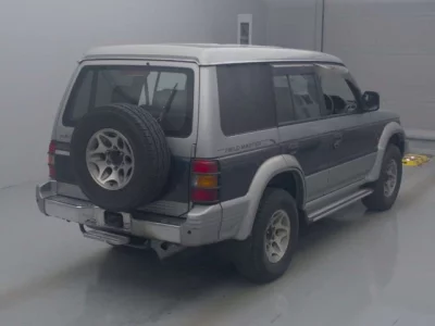 Mitsubishi PAJERO  с аукциона в Японии