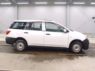 Nissan AD  с аукциона в Японии