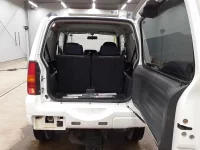Suzuki JIMNY лот № 9045 оценка 2  с аукциона в Японии 10