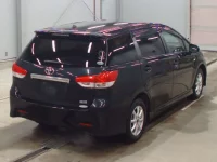 Toyota WISH лот № 9048 оценка 3  с аукциона в Японии 1