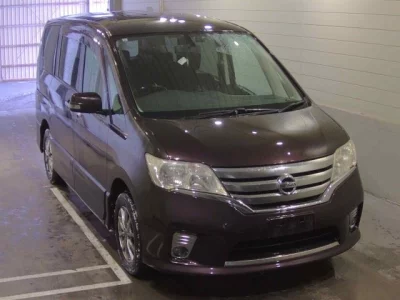Nissan SERENA  с аукциона в Японии
