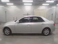 Toyota MARK X лот № 10423 оценка 4  с аукциона в Японии 3