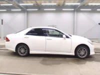 Toyota CROWN лот № 9049 оценка 3.5  с аукциона в Японии 2