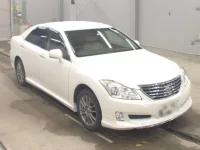 Toyota CROWN лот № 9049 оценка 3.5  с аукциона в Японии 4