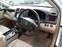 Toyota CROWN лот № 9049 оценка 3.5  с аукциона в Японии 6