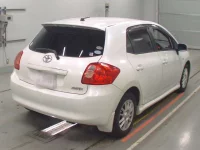 Toyota AURIS лот № 10426 оценка R  с аукциона в Японии 1