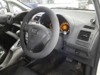 Toyota AURIS лот № 10426 оценка R  с аукциона в Японии 6