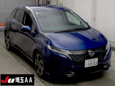 Nissan AURA