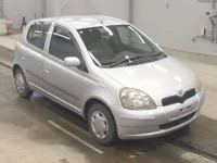 Toyota VITZ лот № 9059 оценка 3.5  с аукциона в Японии 4