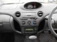 Toyota VITZ лот № 9059 оценка 3.5  с аукциона в Японии 8