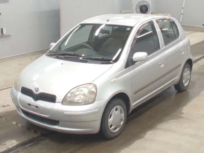 Toyota VITZ  с аукциона в Японии