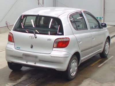 Toyota VITZ  с аукциона в Японии
