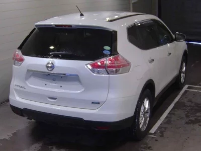Nissan X-TRAIL  с аукциона в Японии