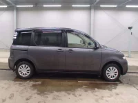 Toyota SIENTA лот № 9060 оценка 3.5  с аукциона в Японии 2