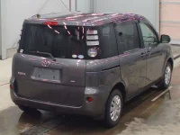 Toyota SIENTA лот № 9060 оценка 3.5  с аукциона в Японии 1