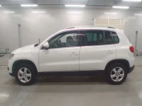 Volkswagen TIGUAN лот № 38044 оценка 3  с аукциона в Японии 3