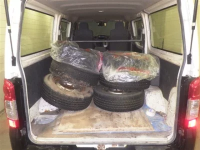 Nissan CARAVAN VAN  с аукциона в Японии