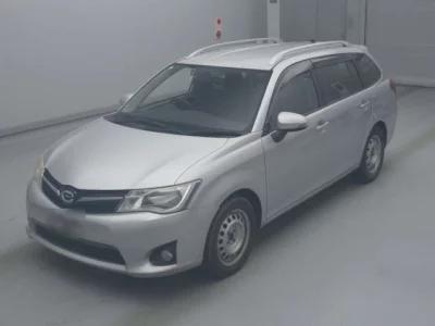 Toyota COROLLA FIELDER  с аукциона в Японии