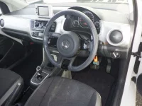 Volkswagen UP лот № 2324 оценка 3.5  с аукциона в Японии 2