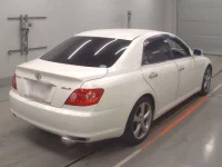 Toyota MARK X лот № 10437 оценка 4  с аукциона в Японии 1