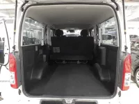 Toyota HIACE VAN лот № 30003 оценка 4.5  с аукциона в Японии 8