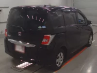 Honda FREED лот № 30004 оценка 3.5  с аукциона в Японии 1