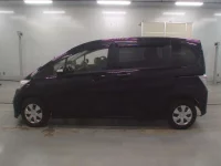 Honda FREED лот № 30004 оценка 3.5  с аукциона в Японии 3