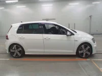 Volkswagen GOLF лот № 38049 оценка 4  с аукциона в Японии 2