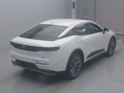 Toyota CROWN CROSSOVER  с аукциона в Японии